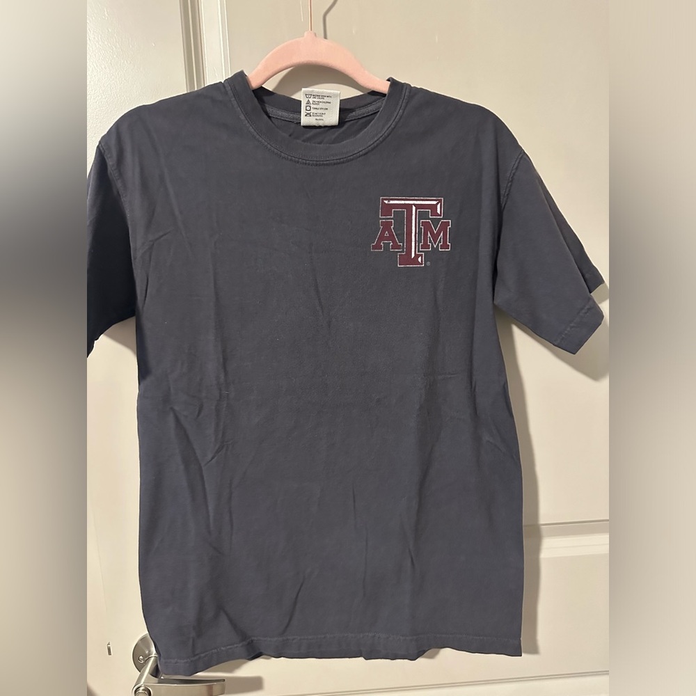 Dark gray texas a&m shirt. Size small.